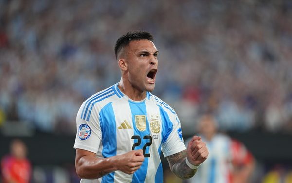Sobre la hora, Argentina vence a Chile y clasifica a cuartos de final