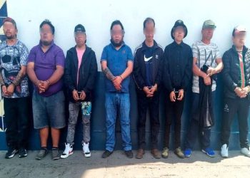 Detienen a ocho por robo de boletas