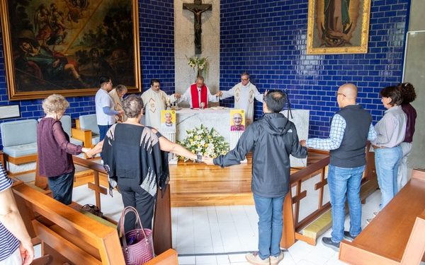 Honran a jesuitas asesinados en Chihuahua