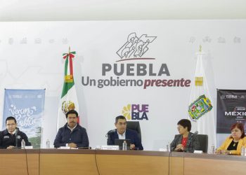 Tras 2 exfuncionarios, por caso Accendo