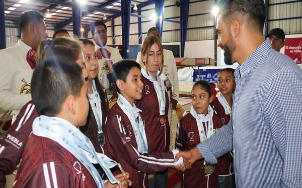 Gimnastas poblanos brillan en los Nacionales CONADE 2024