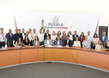 Sergio Salomón y Alejandro Armenta se reúnen con diputados federales electos