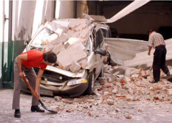 1999: HORROR POR SISMO