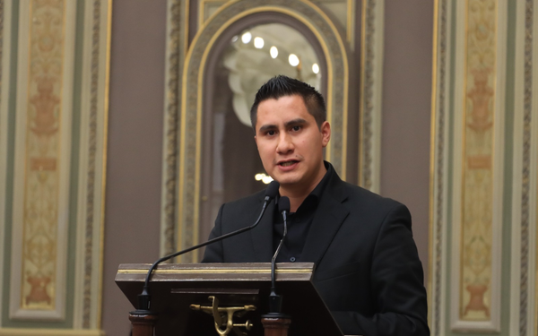 Congreso de Puebla recibe iniciativa para regularizar y supervisar clínicas de rehabilitación y anexos