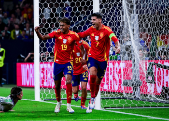 España vence por la mínima a Italia y clasifica a octavos de la Eurocopa