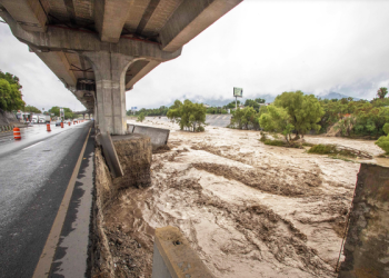 SE RETIRA ALBERTO, VIENE CICLÓN BERYL