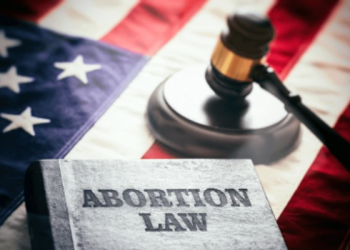 Corte Suprema de Iowa confirma prohibición del aborto después de 6 semanas de embarazo