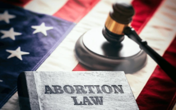 Corte Suprema de Iowa confirma prohibición del aborto después de 6 semanas de embarazo