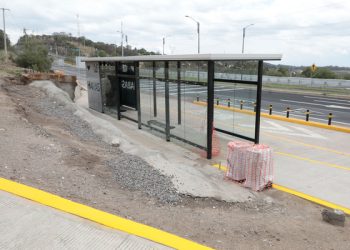 Lanza gobierno licitación para construir 26 paraderos