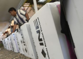 Llaman expertos a crear contrapesos políticos