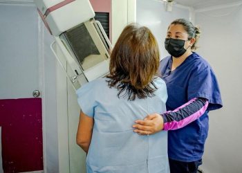 Más de nueve mil beneficiadas con jornadas gratuitas para detectar cáncer de mama en Puebla capital