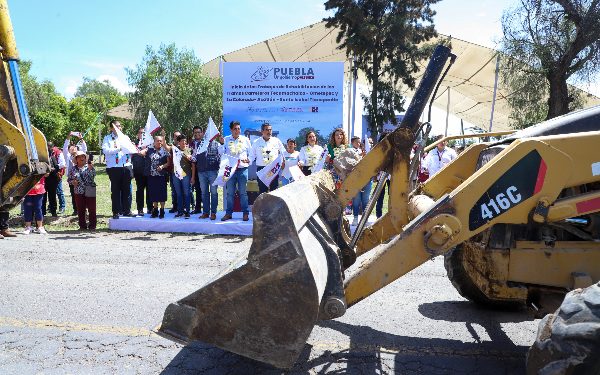 Inicia rehabilitación de carreteras en Tochtepec