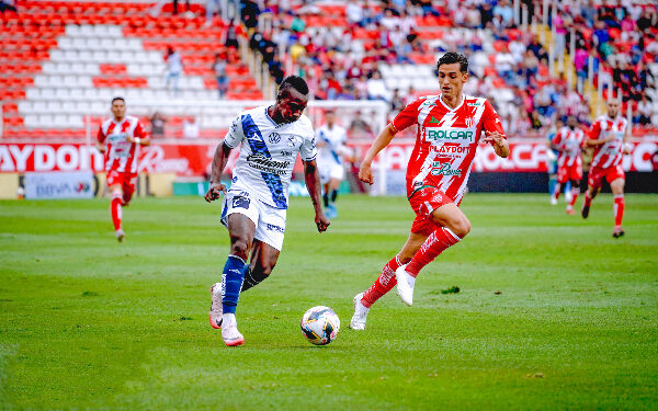 Necaxa fue superior y le recetó goleada de 4-1