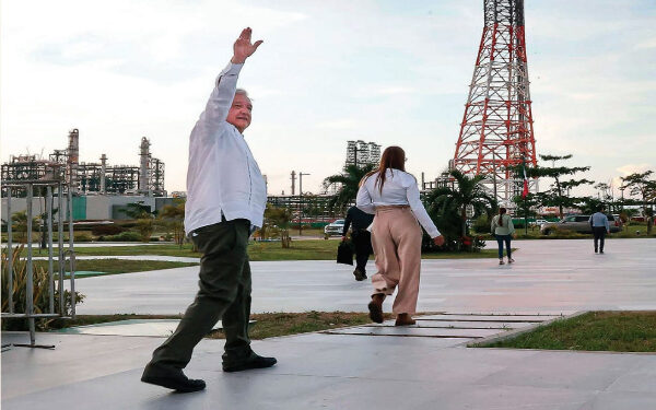 Petroquímica y uso de litio, la prioridad del próximo sexenio