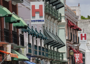 Piden equidad entre hoteles y plataformas de hospedaje
