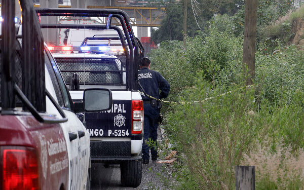 Cadáver es localizado en inmediaciones de la autopista México-Puebla
