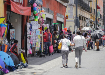 Inhibe ventas cerco policial en corredor 5 de Mayo