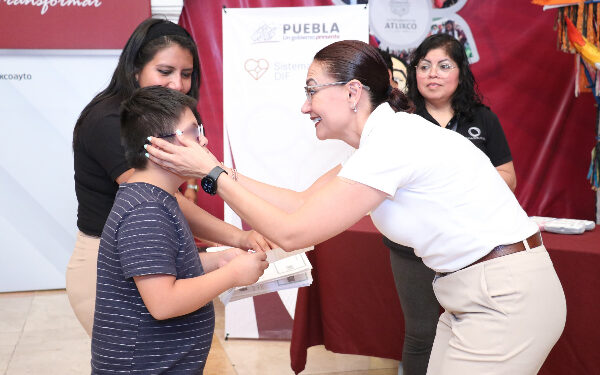 Donación de anteojos mejora rendimiento escolar