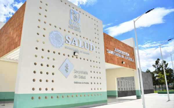 IMSS-Bienestar incrementa 22% médicos especialistas