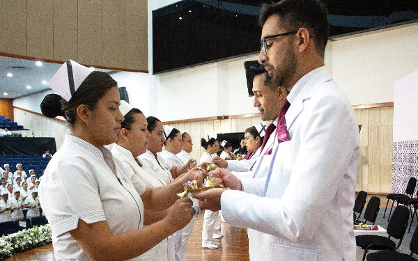 Para 232 escuelas poblanas, las 10 vías de titulación 