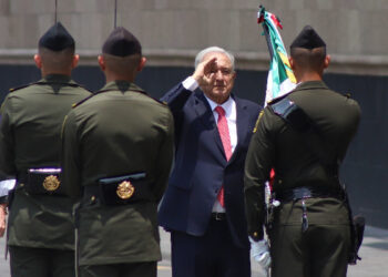 Respaldan políticos poblanos a AMLO en su último informe