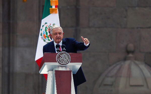 Respaldan políticos poblanos a AMLO en su último informe