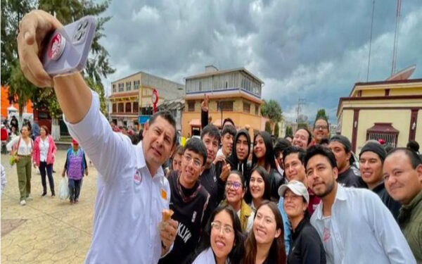 Apoyo a jóvenes, clave de cohesión social: Armenta