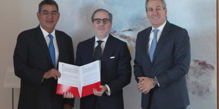 Acuerda gobernador de Puebla y CEO de Santander apoyo a Mipymes de Puebla