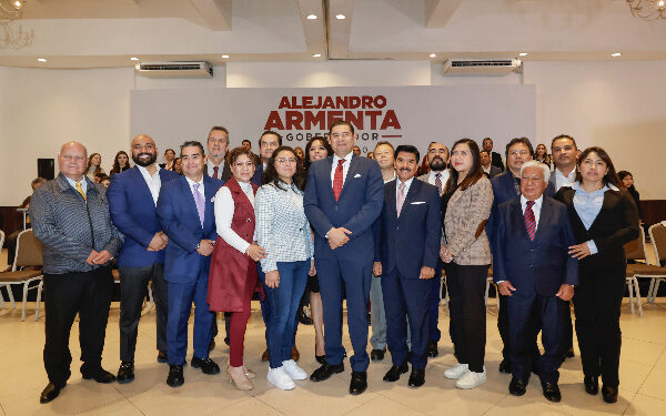 Presenta Alejandro Armenta 16 nuevos nombramientos