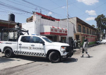 Localizan camioneta con restos humanos en La María