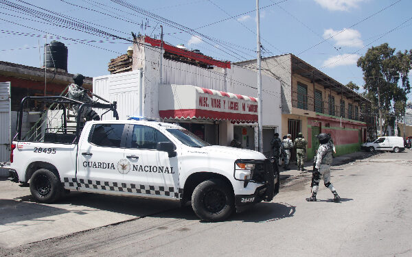 Localizan camioneta con restos humanos en La María