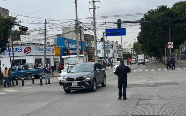Ejidatarios abren circulación en Las Torres y Bulevar Valsequillo