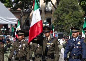Celebran Independencia de México en Puebla con desfile