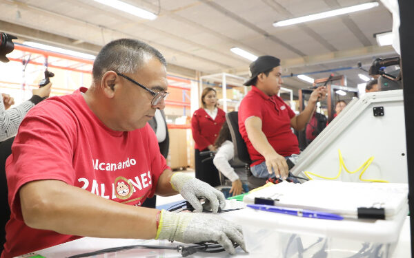 Impulsa DIF Estatal con empresas inclusión laboral