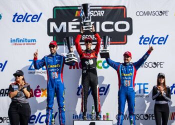 Alex de Alba Jr. a la final de la Nascar México