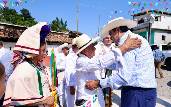 Pide Céspedes mantener unidad en Puebla