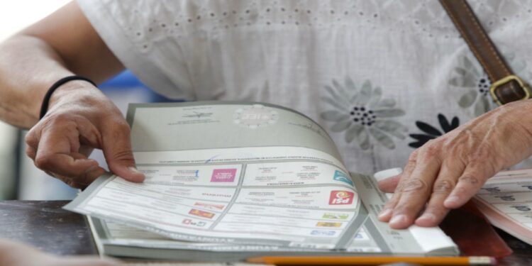 TEPJF pide cuentas al estatal por anular elección