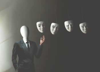 Ve más allá de las máscaras de la gente