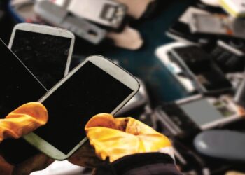 La contaminación digital, impacto invisible y silencioso