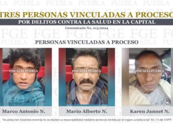 Detienen a tres personas con droga tras cateo en Puebla