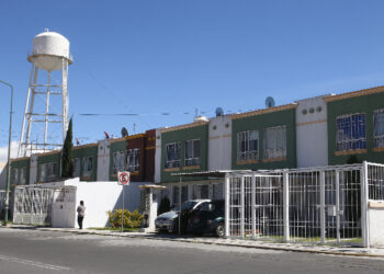 Jóvenes poblanos, sin poder costear una vivienda digna