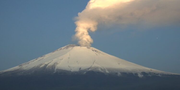 Salud emite recomendaciones ante la caída de ceniza del Popocatépetl