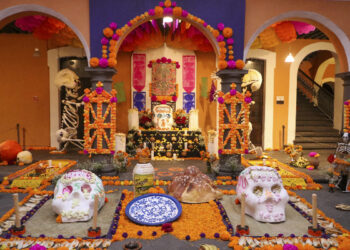 Casa de Cultura presenta exposición de ofrendas