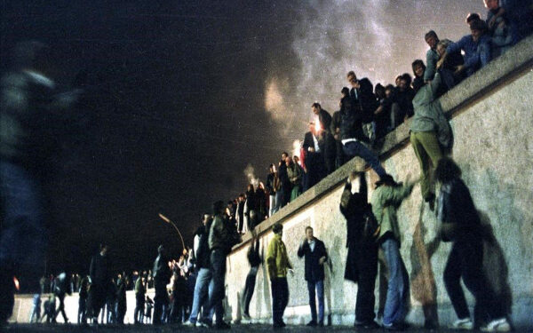 El mundo es capitalista: 35 años de la caída del muro de Berlín