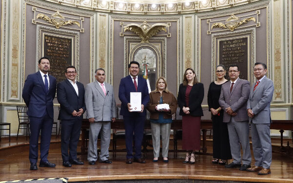 Gobierno de Puebla presenta paquete fiscal sin deuda