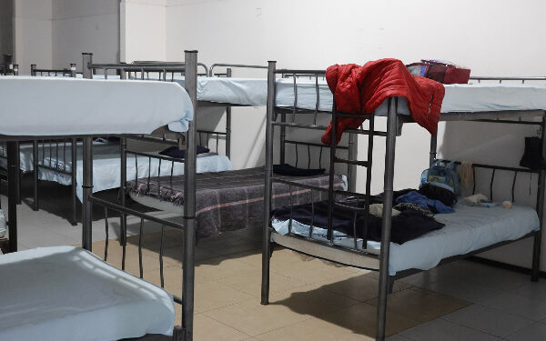 Habilitan refugios en regiones frías
