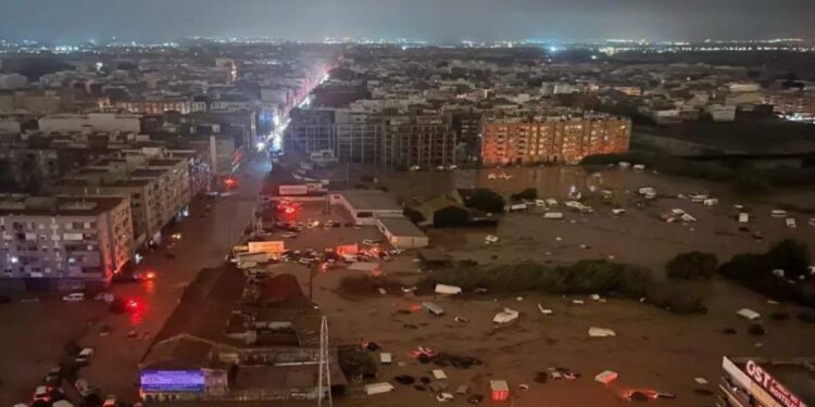 Tormenta insólita siega la vida de 158
