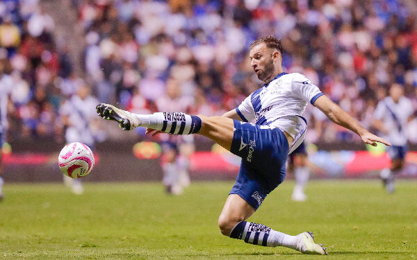 El defensor Gastón Silva se reincorpora a La Franja