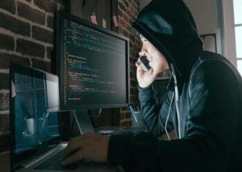 Usurpación de identidad y pérdida de privacidad en línea