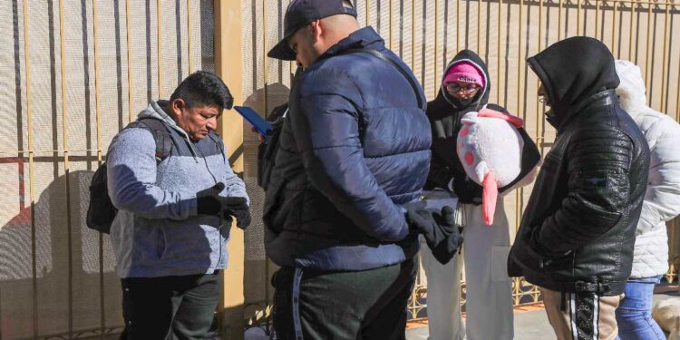 Alistan estrategia ante posibles deportaciones